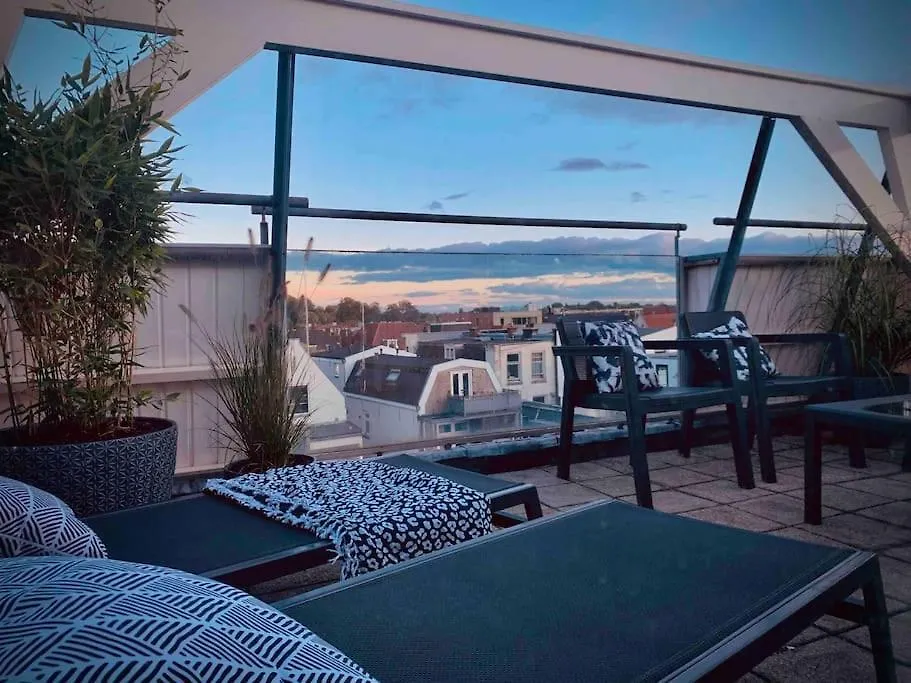 Apartmán Cosy Penthouse With Rooftop Canalhouse-Majestic Utrecht